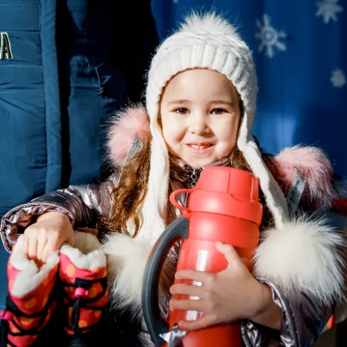 Together with the Dobrodiy Club, we deliver warm things to children on the front lines