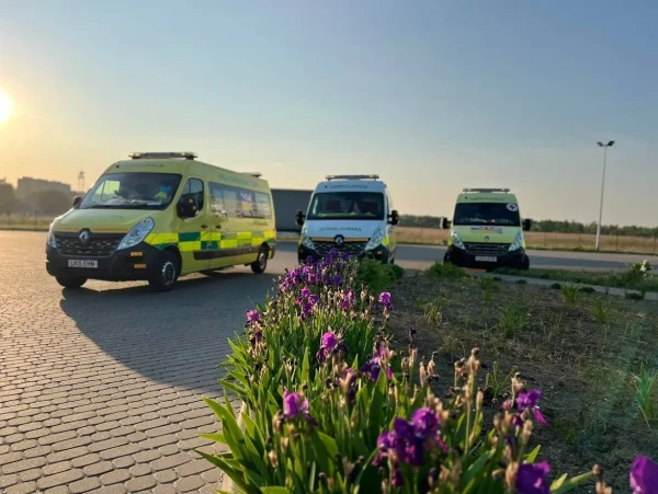 Nova Poshta provided hospitals in the Dnipropetrovsk region with 2 modern ambulances