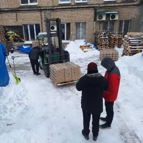 We are joining forces with Eleos-Ukraine. 40 000 kg of aid were delivered during the period of cooperation